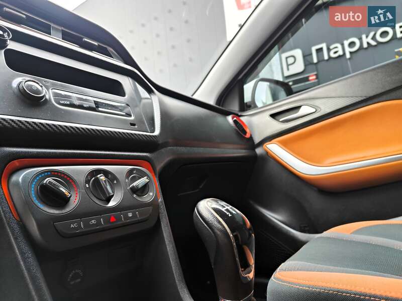 Позашляховик / Кросовер Chery Tiggo 2 2020 в Києві фото 40 Позашляховик / Кросовер Chery Tiggo 2 2020 в Києві