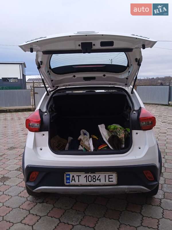 Внедорожник / Кроссовер Chery Tiggo 2 2017 в Львове