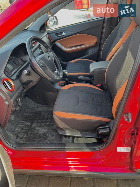 Внедорожник / Кроссовер Chery Tiggo 2 2018 в Кременчуге