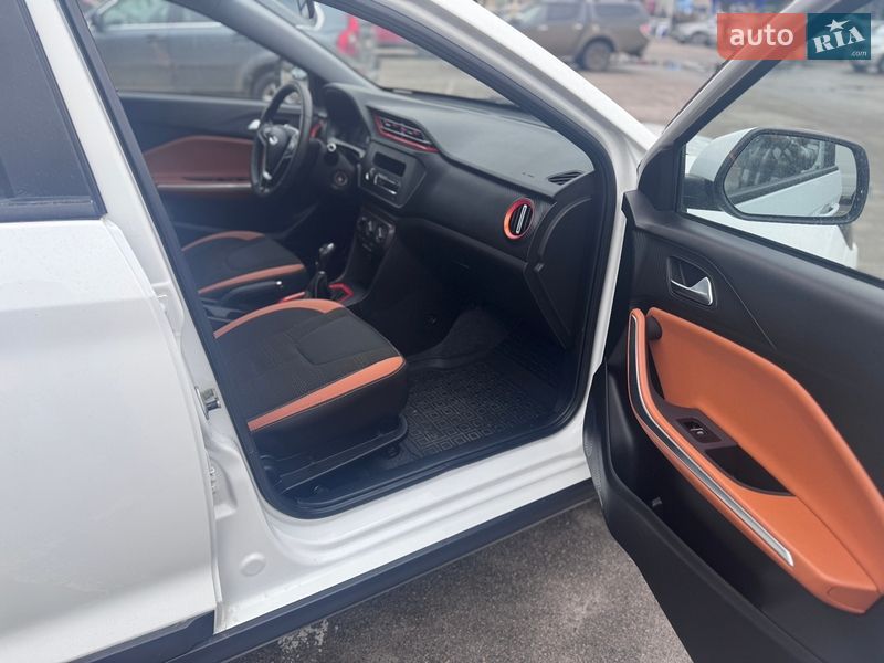 Внедорожник / Кроссовер Chery Tiggo 2 2019 в Запорожье