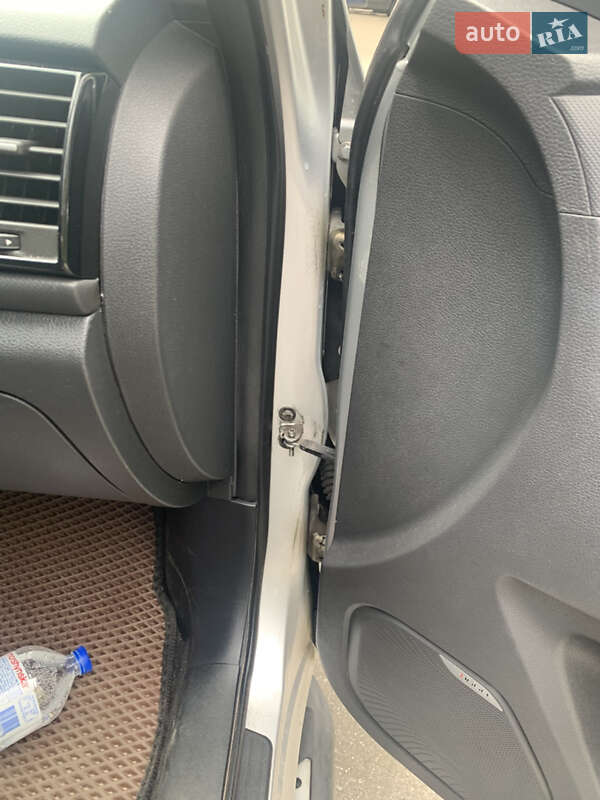 Внедорожник / Кроссовер Chery Tiggo 3 2017 в Киеве