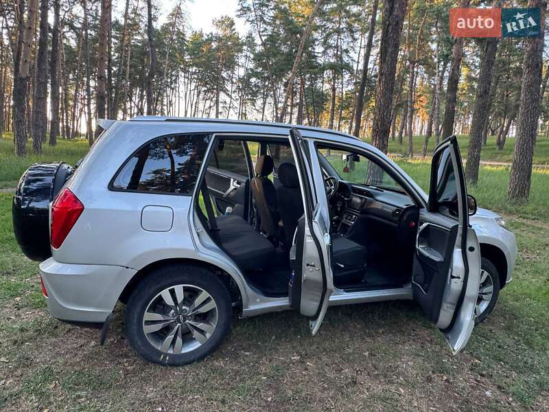 Внедорожник / Кроссовер Chery Tiggo 3 2020 в Сумах фото 7 Внедорожник / Кроссовер Chery Tiggo 3 2020 в Сумах