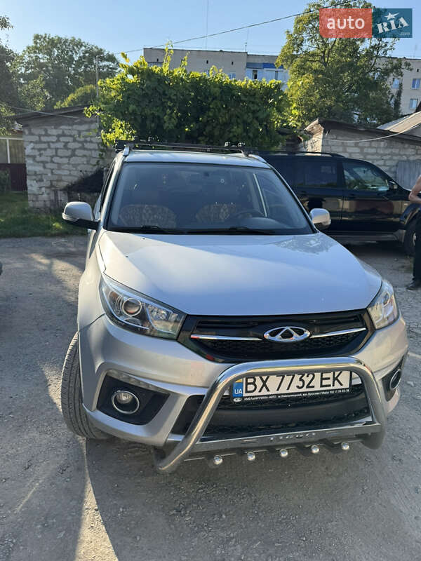 Внедорожник / Кроссовер Chery Tiggo 3 2020 в Каменец-Подольском
