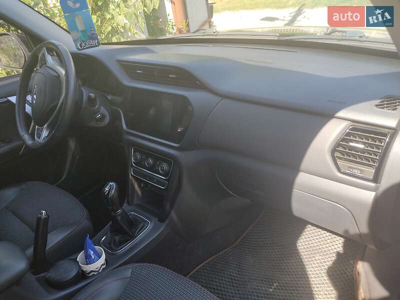 Внедорожник / Кроссовер Chery Tiggo 3 2019 в Тараще