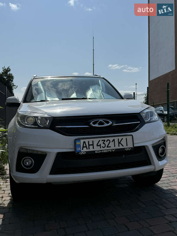 Внедорожник / Кроссовер Chery Tiggo 3 2018 в Ровно фото 4 Внедорожник / Кроссовер Chery Tiggo 3 2018 в Ровно