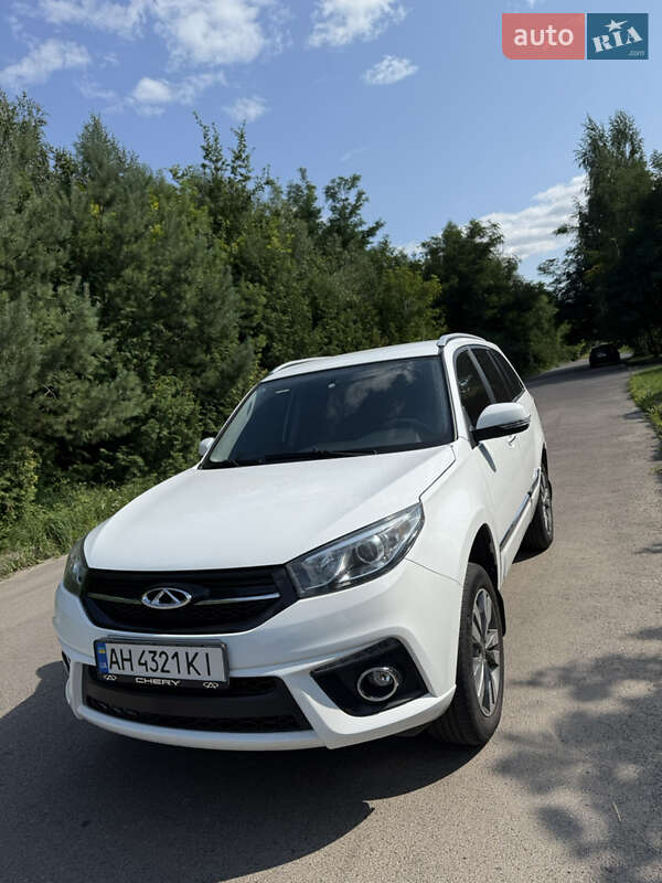 Внедорожник / Кроссовер Chery Tiggo 3 2018 в Ровно фото 8 Внедорожник / Кроссовер Chery Tiggo 3 2018 в Ровно