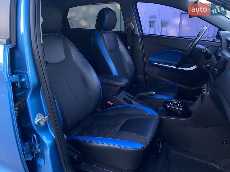 Внедорожник / Кроссовер Chery Tiggo 3xe 2018 в Киеве фото 27 Внедорожник / Кроссовер Chery Tiggo 3xe 2018 в Киеве