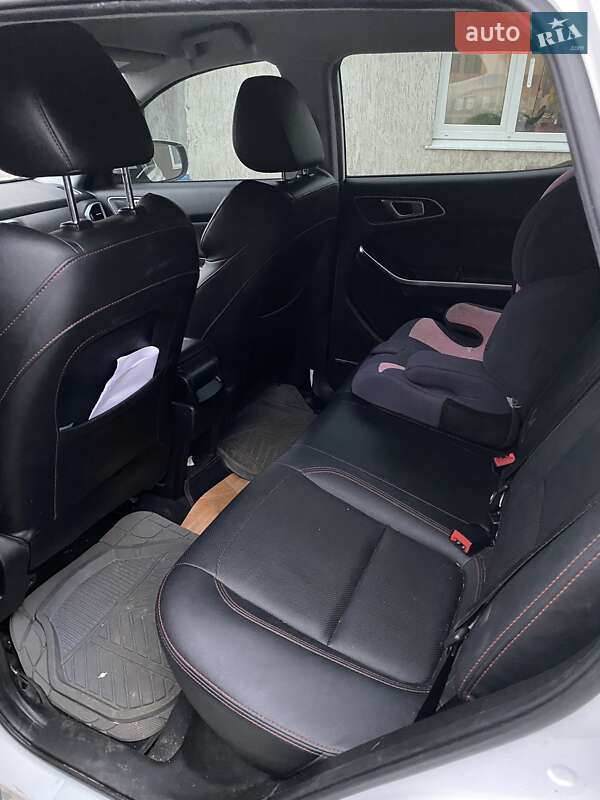 Позашляховик / Кросовер Chery Tiggo 4 2018 в Полтаві фото 10 Позашляховик / Кросовер Chery Tiggo 4 2018 в Полтаві