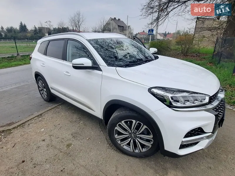 Chery Tiggo 8