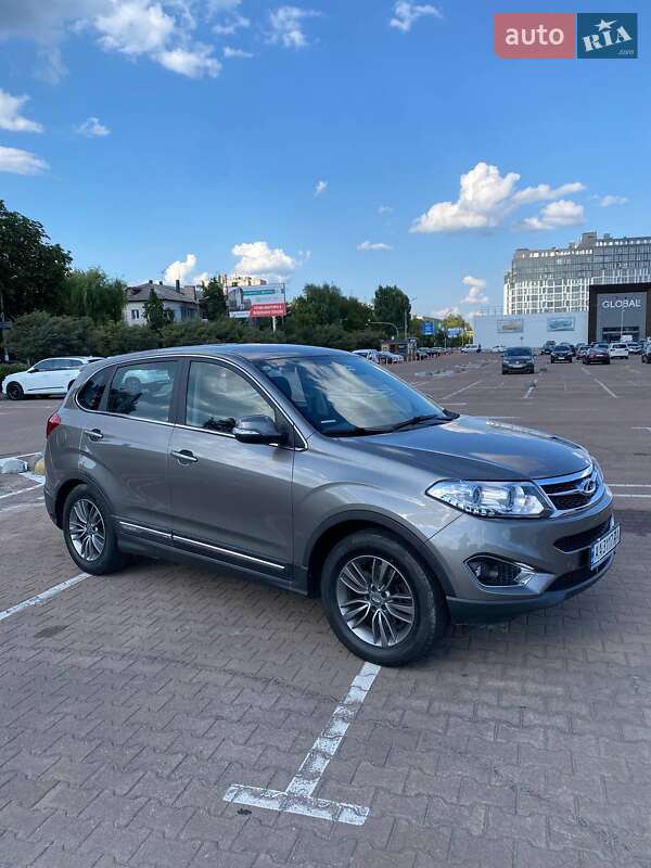 Позашляховик / Кросовер Chery Tiggo 2016 в Києві