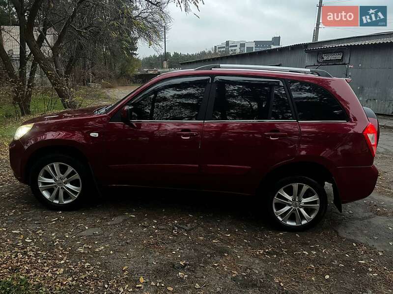 Позашляховик / Кросовер Chery Tiggo 2014 в Києві