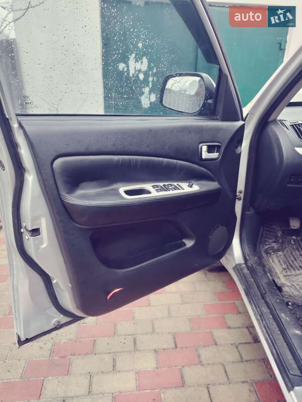 Внедорожник / Кроссовер Chery Tiggo 2011 в Харькове