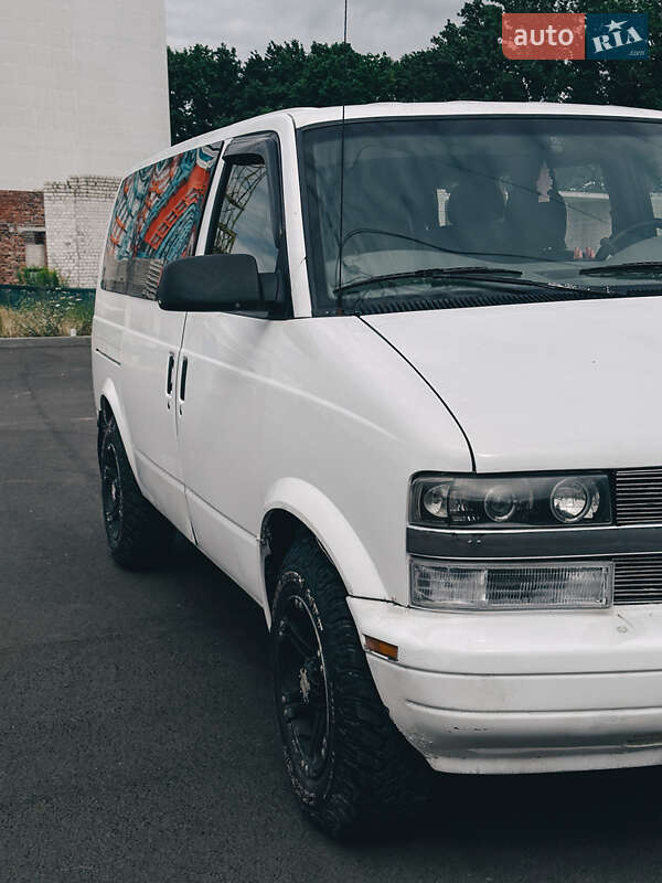 Минивэн Chevrolet Astro 2005 в Чернигове