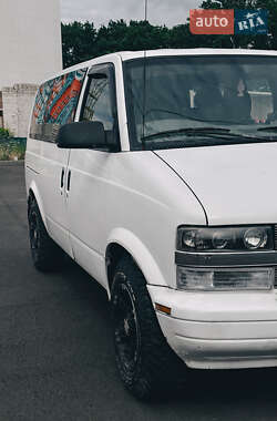Минивэн Chevrolet Astro 2005 в  фото 2 Минивэн Chevrolet Astro 2005 в