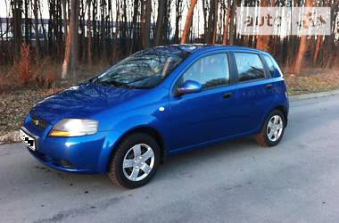 Хэтчбек Chevrolet Aveo 2008 в 