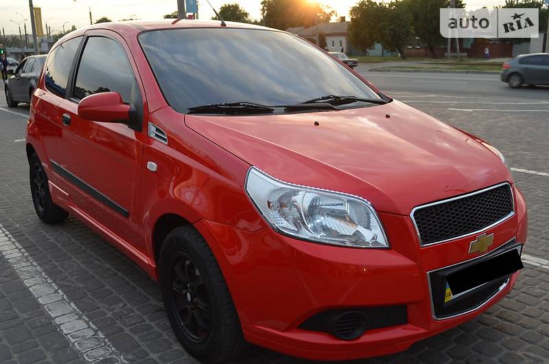 Хэтчбек Chevrolet Aveo 2008 в Донецке