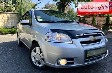 Седан Chevrolet Aveo 2009 в Киеве