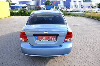 Седан Chevrolet Aveo 2004 в Львове