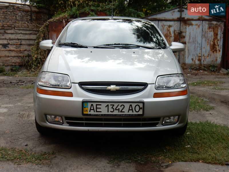Хэтчбек Chevrolet Aveo 2005 в Днепре
