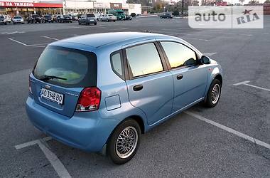 Хетчбек Chevrolet Aveo 2005 в Ужгороді