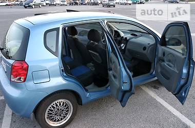 Хетчбек Chevrolet Aveo 2005 в Ужгороді