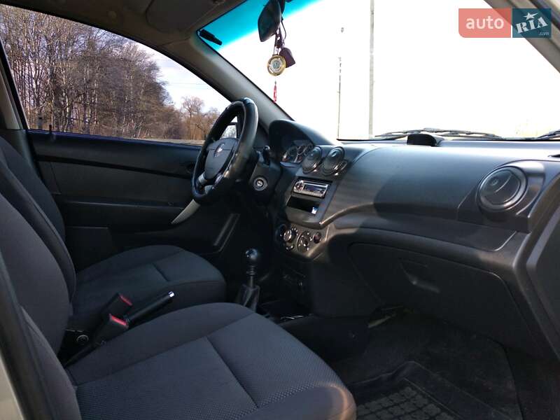 Седан Chevrolet Aveo 2007 в Києві