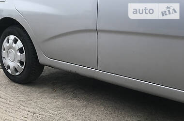 Хетчбек Chevrolet Aveo 2006 в 