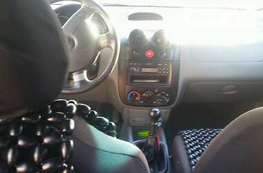 Седан Chevrolet Aveo 2004 в 