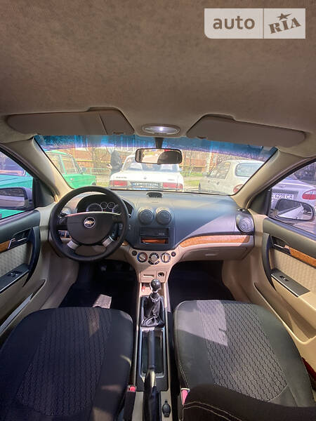 Седан Chevrolet Aveo 2008 в Києві