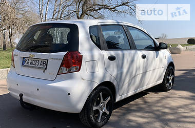 Хетчбек Chevrolet Aveo 2005 в 