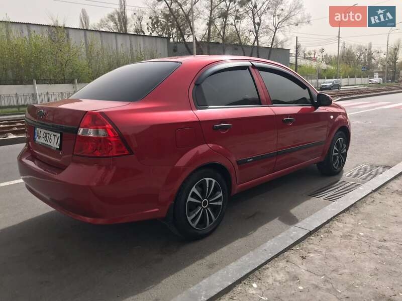 Седан Chevrolet Aveo 2007 в Києві