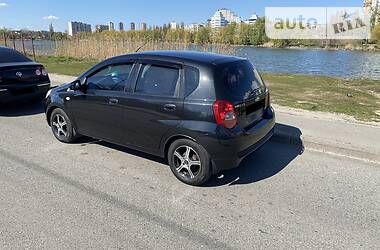 Хетчбек Chevrolet Aveo 2009 в 