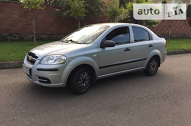 Седан Chevrolet Aveo 2011 в Ровно