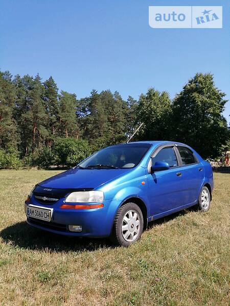 Седан Chevrolet Aveo 2005 в Житомире