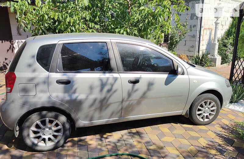 Хетчбек Chevrolet Aveo 2007 в Обухові