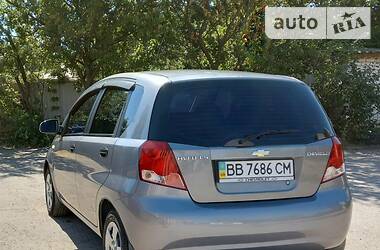 Хэтчбек Chevrolet Aveo 2006 в Лисичанске