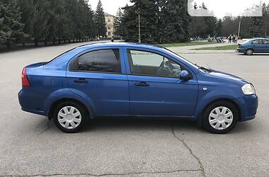 Седан Chevrolet Aveo 2006 в Жовтих Водах