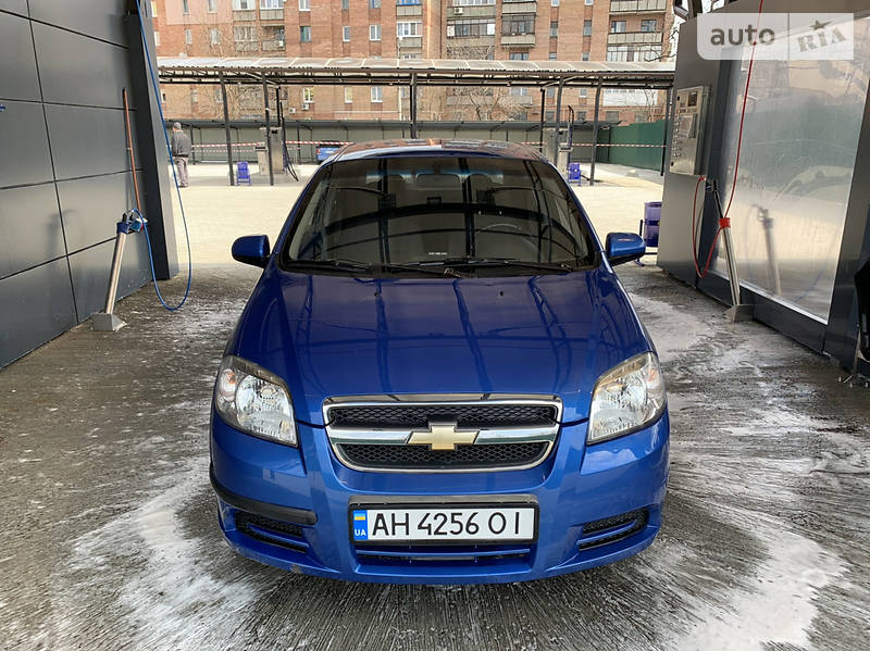 Седан Chevrolet Aveo 2006 в Покровске