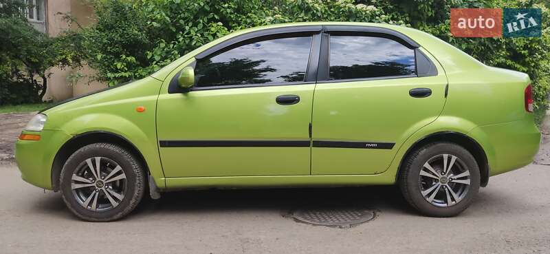 Седан Chevrolet Aveo 2004 в Одессе