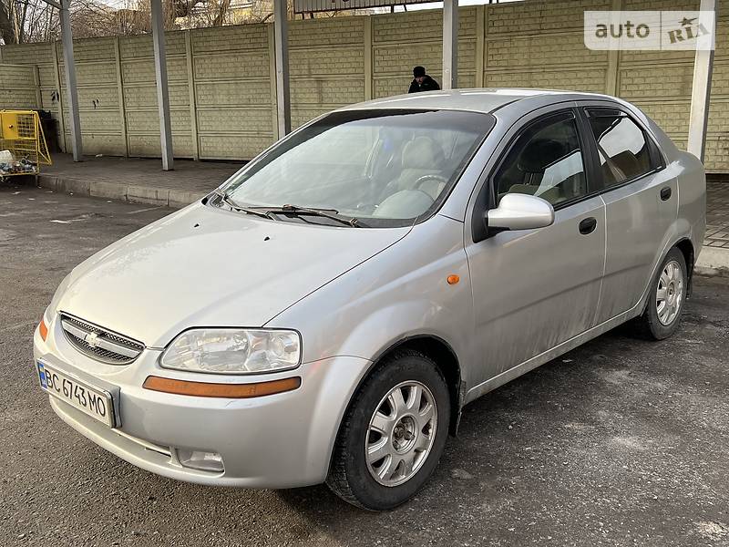 Седан Chevrolet Aveo 2005 в Львове