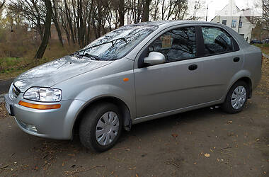 Седан Chevrolet Aveo 2005 в Днепре