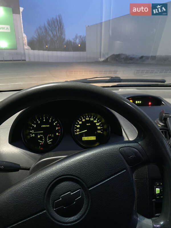 Седан Chevrolet Aveo 2005 в Львові фото 8 Седан Chevrolet Aveo 2005 в Львові