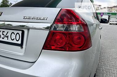 Минивэн Chevrolet Aveo 2008 в 