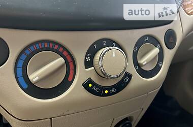 Минивэн Chevrolet Aveo 2008 в 