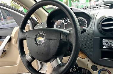 Минивэн Chevrolet Aveo 2008 в 
