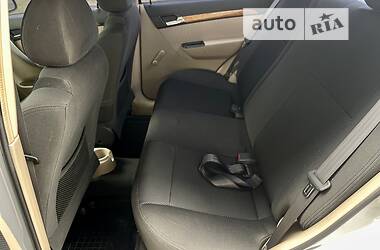 Минивэн Chevrolet Aveo 2008 в 