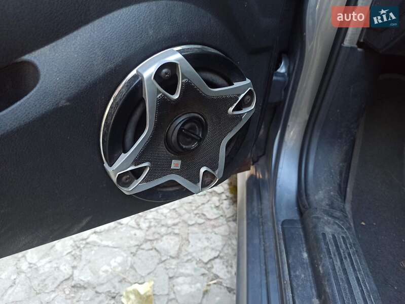 Хэтчбек Chevrolet Aveo 2008 в Киеве