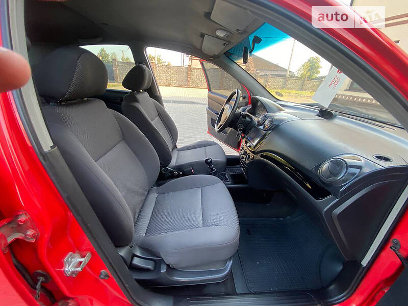 Седан Chevrolet Aveo 2008 в Зарічному