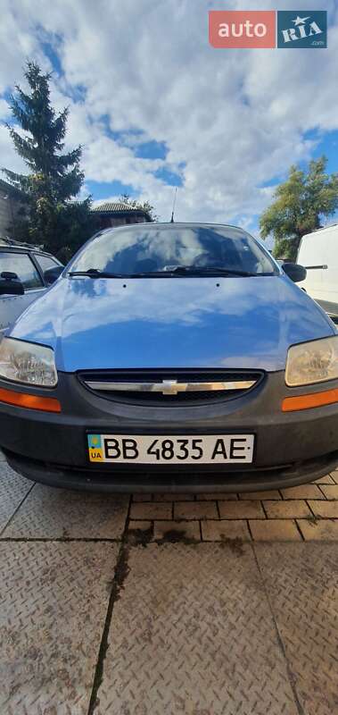 Седан Chevrolet Aveo 2004 в Дніпрі фото Седан Chevrolet Aveo 2004 в Дніпрі