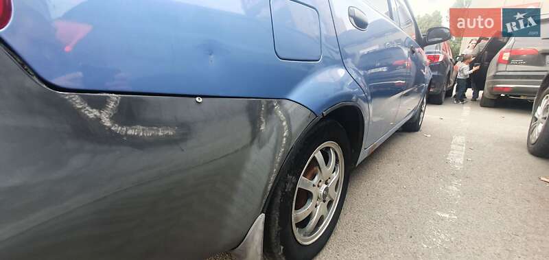 Седан Chevrolet Aveo 2004 в Дніпрі фото 13 Седан Chevrolet Aveo 2004 в Дніпрі